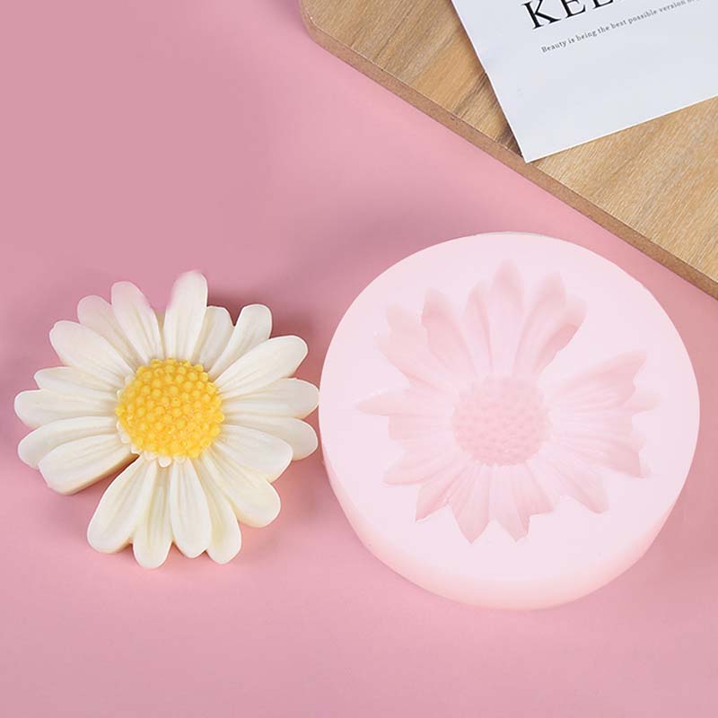Candle Making Date Night - DIY Candle Silicone Mold Daisy Chamomile